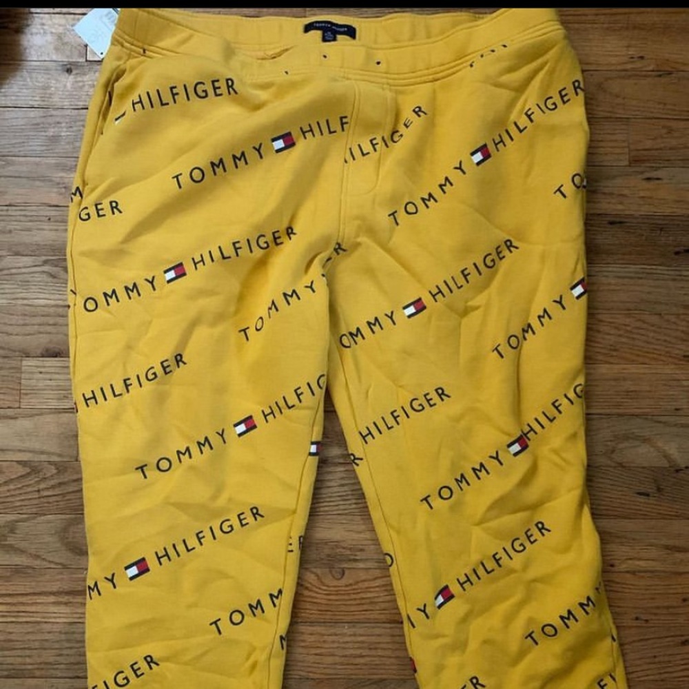 Tommy Hilfiger sweats